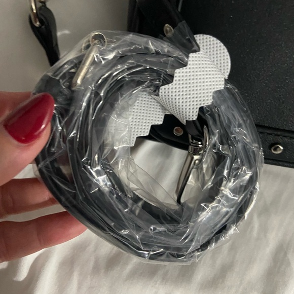 NWT Ed Hardy Black Shoulder Bag - Picture 4 of 5